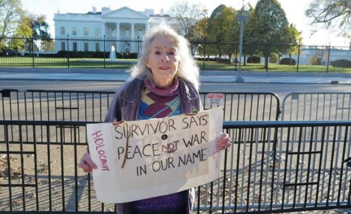 ناجية من "الهولوكوست" تشارك في مظاهرة داعمة لغزة بجامعة أميركية