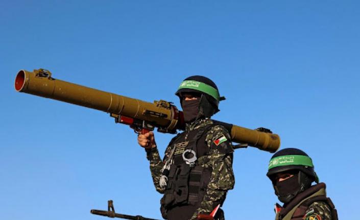 المقاومة الفلسطينية تستهدف مواقع للاحتلال ومقر قيادة فرقة غزة