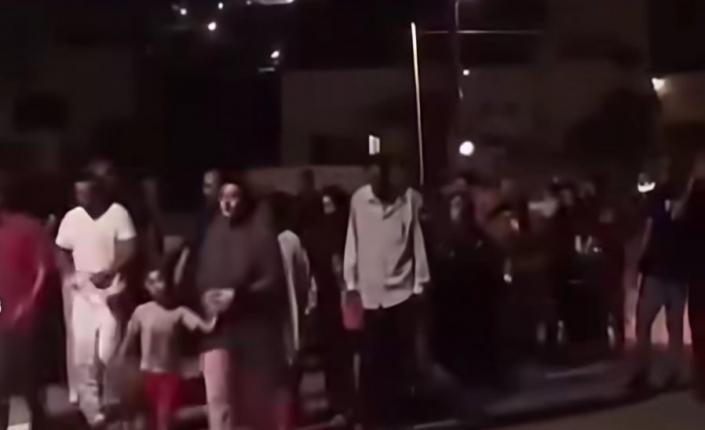 الخليل: الاحتلال يهدم ويهجّر ويشرد.. مئات العائلات بلا مأوى