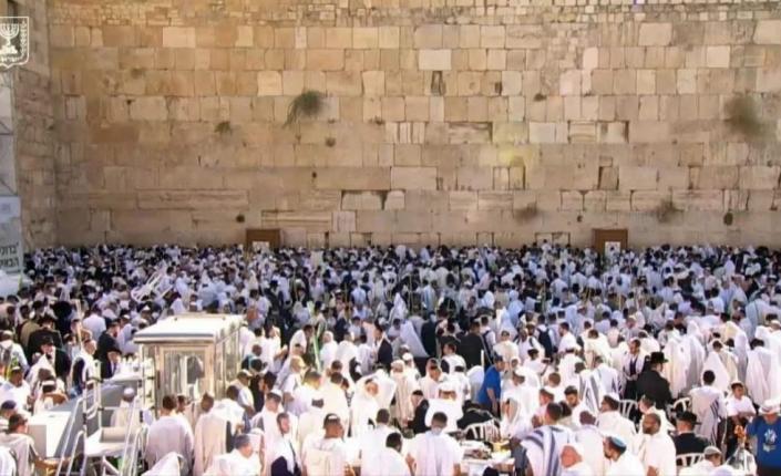 محافظة القدس تحذر من استغلال الأعياد اليهودية لفرض وقائع جديدة في الأقصى والقدس