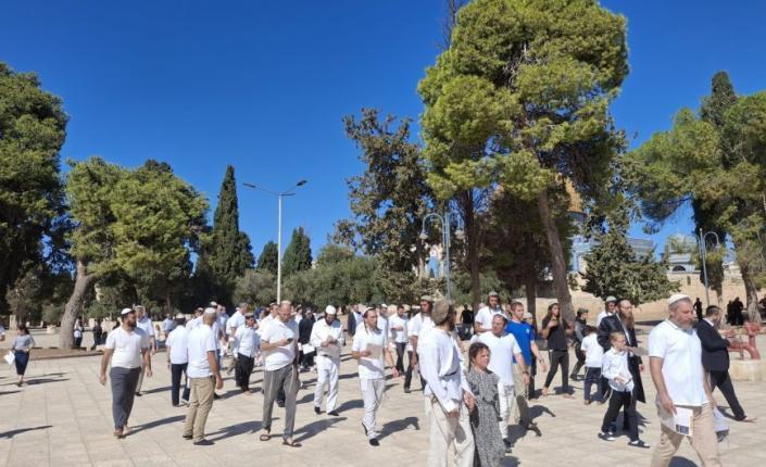 1271 مستوطنا يقتحمون الأقصى بينهم كاتس وبن غفير في ثالث أيام "عيد العرش"