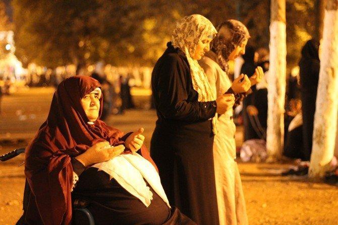 بالصور... إحياء ليلة القدر في المسجد الأقصى