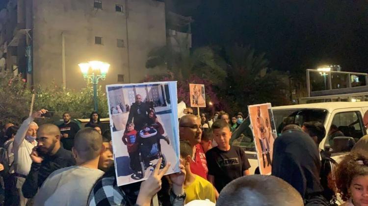 اللد: مسيرة احتجاجية على إغلاق ملفّ التحقيق في استشهاد الشاب موسى حسّونة اللد: مسيرة احتجاجية على إغلاق ملفّ التحقيق في استشهاد الشاب موسى حسّونة