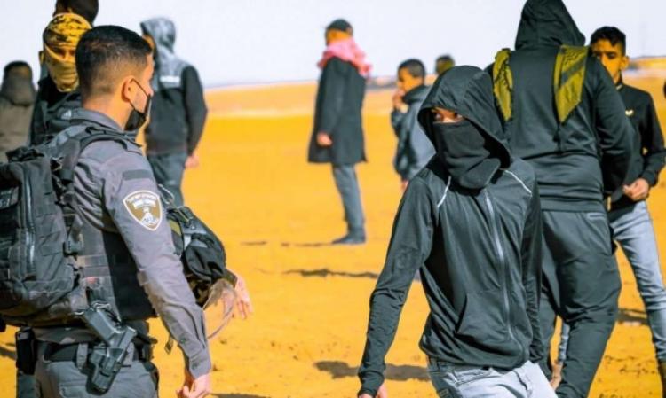 مواصلة تجريف أراضي "الأطرش" لليوم الثالث بالنقب المحتل مواصلة تجريف أراضي "الأطرش" لليوم الثالث بالنقب المحتل