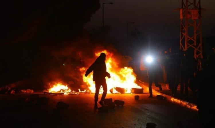 مواجهات ليلية في النقب: 13 معتقلا على الأقل واعتداءات واسعة