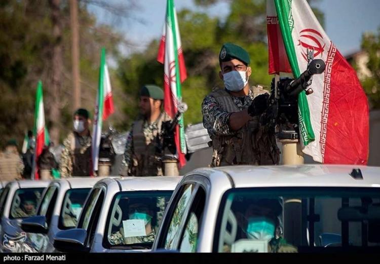 رئيس الأركان الإيراني يؤكد أن وجود "إسرائيل" في الخليج غير شرعي ويهدد بـ"الرد المدمر"