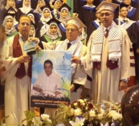 خاص لـ "وطن": بالفيديو... غزة: بعد 40 يومًا على استشهاده.. رزق العكلوك بطفلة وشهادة تخرج خاص لـ "وطن": بالفيديو... غزة: بعد 40 يومًا على استشهاده.. رزق العكلوك بطفلة وشهادة تخرج