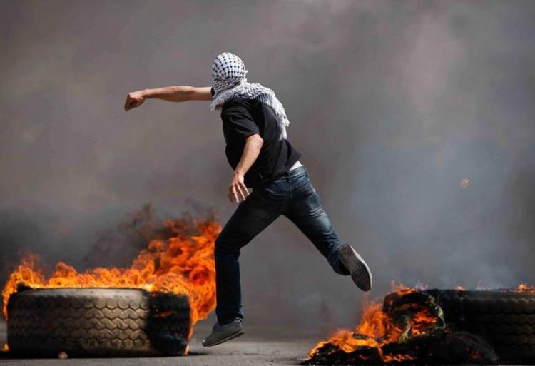 سجال فلسطيني عنوانه إنتفاضة ثالثة - بقلم:الأسير ماهر عرار