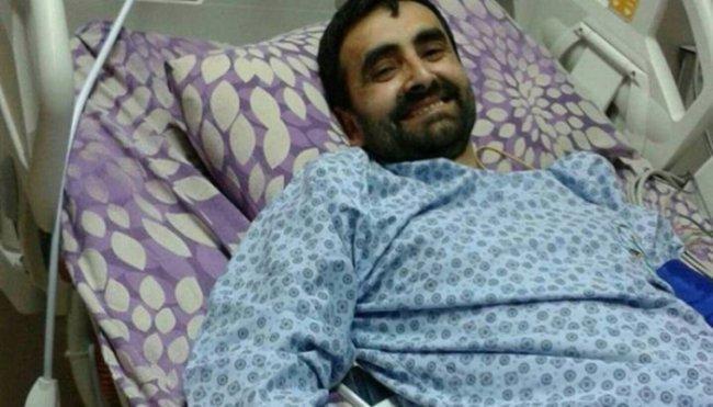 شقيق الاسير المريض بسام السايح لوطن: مازال بسام في مرحلة الخطر لكن وضعه الان مستقر شقيق الاسير المريض بسام السايح لوطن: مازال بسام في مرحلة الخطر لكن وضعه الان مستقر
