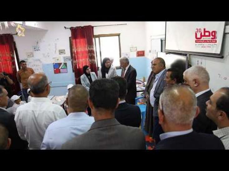 "أم صفا" تحت حصار وإرهاب المستوطنين.. جولة وزارية للاطلاع على معاناة السكان وتعزيز صمودهم "أم صفا" تحت حصار وإرهاب المستوطنين.. جولة وزارية للاطلاع على معاناة السكان وتعزيز صمودهم