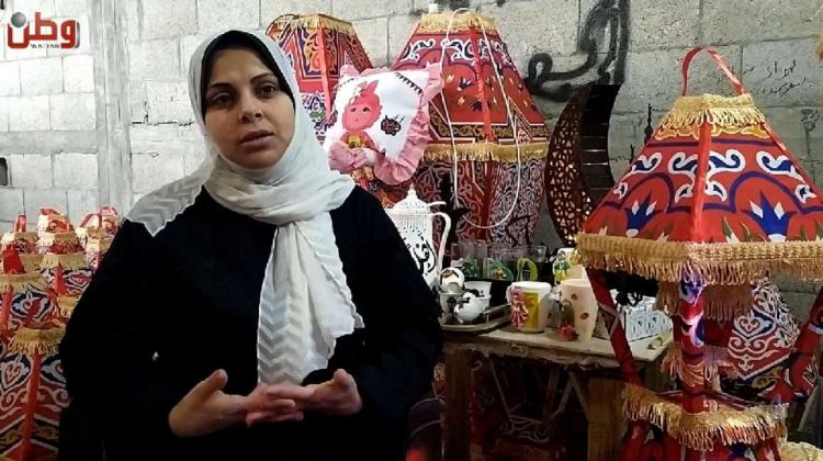 غدير تحارب البطالة بفوانيس رمضان