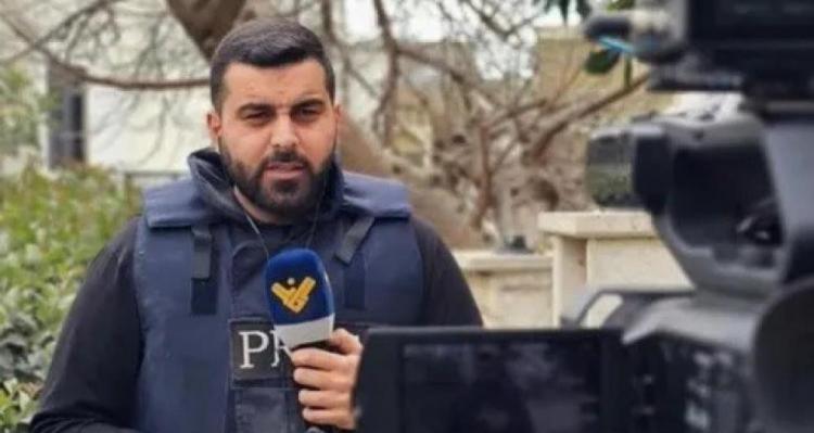 إصابة مراسل لقناة "المنار" ومصور بغارات إسرائيلية جنوب لبنان إصابة مراسل لقناة "المنار" ومصور بغارات إسرائيلية جنوب لبنان