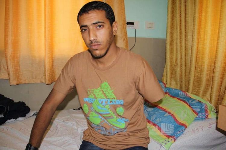 خاص لـ "وطن": بالفيديو ... جنين: الجريح رائد من رفح.. "الهدنة الكاذبة" أفقدته يده خاص لـ "وطن": بالفيديو ... جنين: الجريح رائد من رفح.. "الهدنة الكاذبة" أفقدته يده
