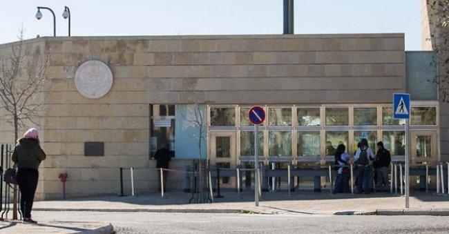 هجرة الفلسطينيين: تهجير صامت بالضفة هجرة الفلسطينيين: تهجير صامت بالضفة