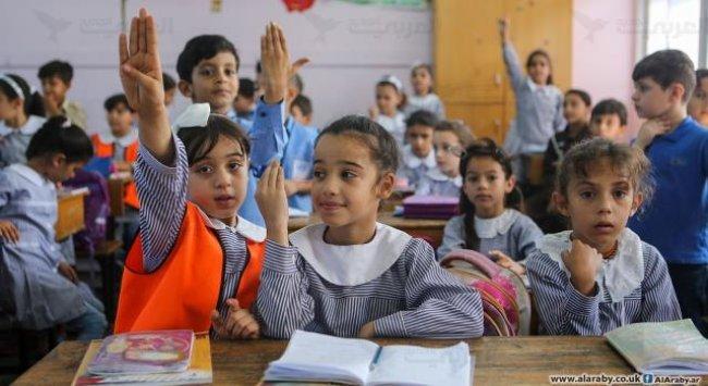 220 طفلا فلسطينيا حرموا من التعليم هذا العام.. من هم؟