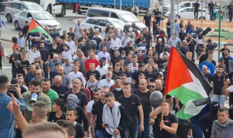 تظاهرة في أم الفحم احتجاجا على جرائم القتل وتواطؤ شرطة الاحتلال تظاهرة في أم الفحم احتجاجا على جرائم القتل وتواطؤ شرطة الاحتلال