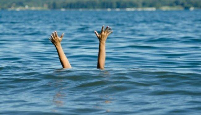 مصرع الطفل يزن صافي غرقاً في بحر خان يونس