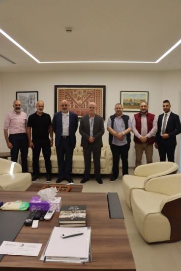 مدى العرب تستقبل رئيس مجلس إدارة والرئيس التنفيذي لهيئة تنظيم قطاع الاتصالات مدى العرب تستقبل رئيس مجلس إدارة والرئيس التنفيذي لهيئة تنظيم قطاع الاتصالات