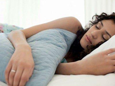 علماء: جين وراثي "يتحكم" بمدة النوم