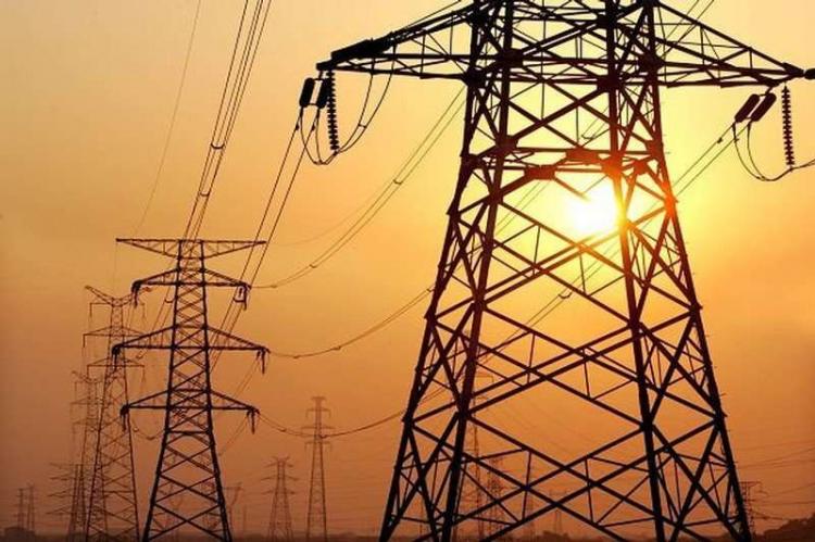 مجلس تنظيم قطاع الطاقة يراجع تعرفة الكهرباء بعد ارتفاعها