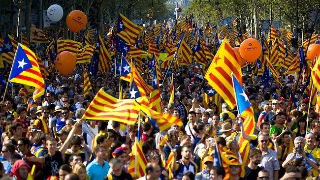 المحكمة الدستورية الأسبانية تعوق استفتاء استقلال كتالونيا
