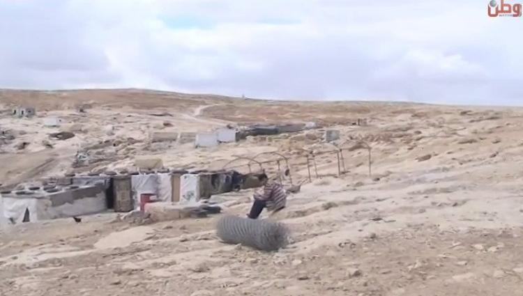 خاص لـ "وطن": بالفيديو... "المفقرة": رموز محفورة خلف مقبرة.. بفعل سياسة التهويد خاص لـ "وطن": بالفيديو... "المفقرة": رموز محفورة خلف مقبرة.. بفعل سياسة التهويد