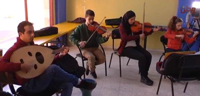 خاص لـ "وطن": بالفيديو... "التخت الشرقي" تضم 13 طفلاً من الخليل خاص لـ "وطن": بالفيديو... "التخت الشرقي" تضم 13 طفلاً من الخليل