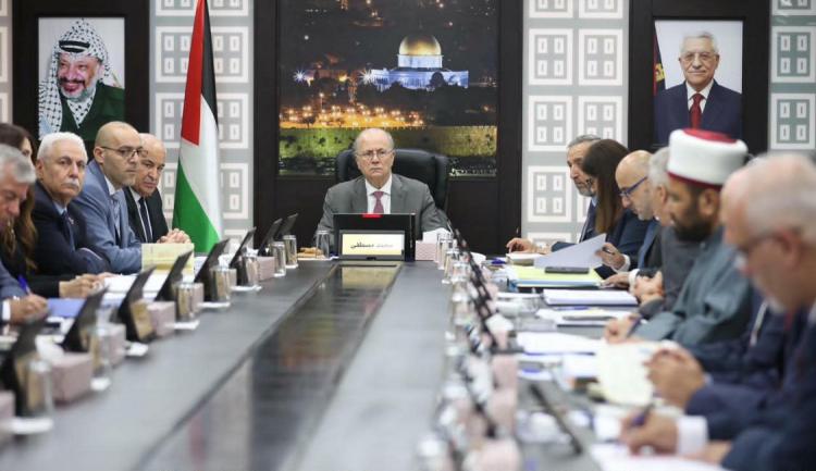 مجلس الوزراء يوجّه بتعزيز التعليم في القدس والتمسك بالمناهج الفلسطينية