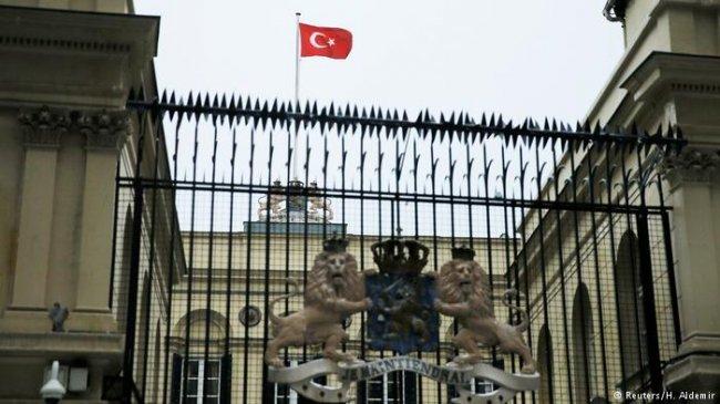 هولندا تحبط هجوماً مسلحاً لـ"داعش" على القنصلية التركية