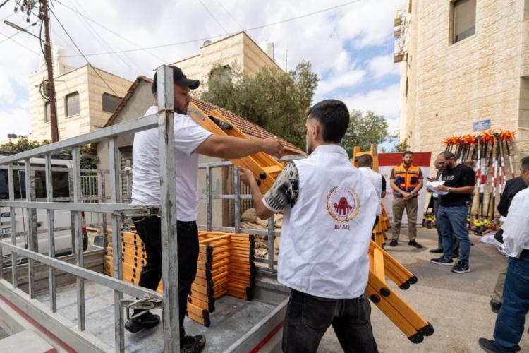 بدعم مغربي.. إطلاق حملة "عونة" لمساندة قاطفي الزيتون في القدس بدعم مغربي.. إطلاق حملة "عونة" لمساندة قاطفي الزيتون في القدس