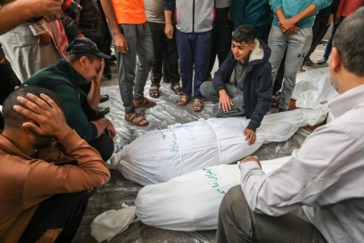 ارتفاع حصيلة الشهداء في قطاع غزة إلى 73,670 والإصابات إلى 174,682 منذ بدء العدوان ارتفاع حصيلة الشهداء في قطاع غزة إلى 73,670 والإصابات إلى 174,682 منذ بدء العدوان