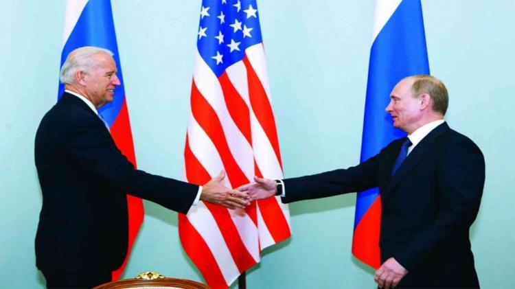 الكرملين: لقاء بوتين وبايدن هذا العام ممكن