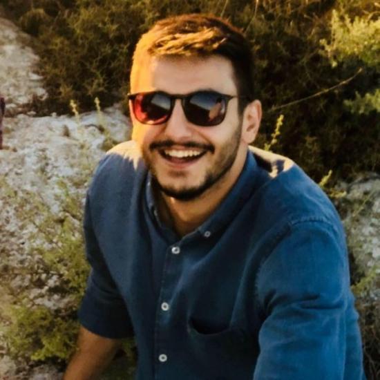 مالك اشتيه .. خرج من نوبة قلبية الى السجن!! مالك اشتيه .. خرج من نوبة قلبية الى السجن!!