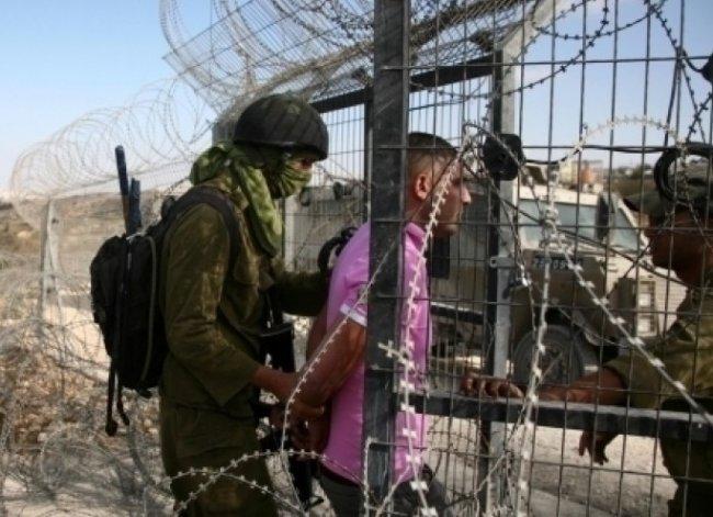 الاحتلال يعلن اعتقال شاب اجتاز السياج الفاصل شمال غزة