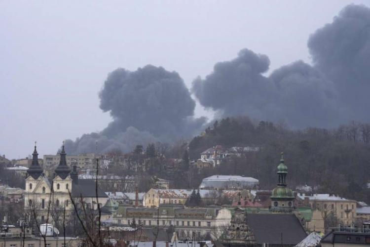 هجوم بطائرات مسيّرة على مدينة لفيف الأوكرانية ودويّ انفجارات