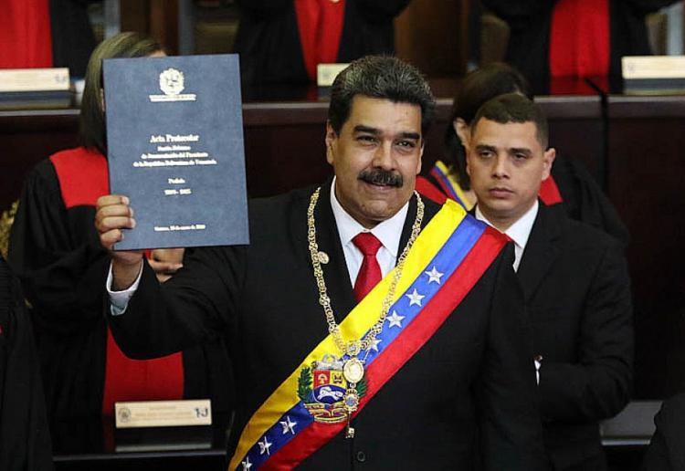مادورو يقترح استخدام العملات الرقمية في التبادل التجاري لمواجهة العقوبات الأمريكية
