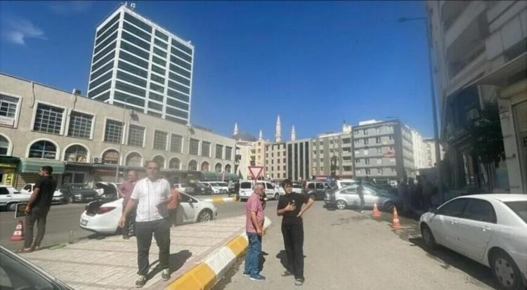 زلزال بقوة 5.4 درجات في ولاية شانلي أورفا التركية زلزال بقوة 5.4 درجات في ولاية شانلي أورفا التركية