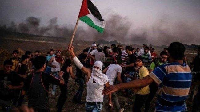 37 إصابة برصاص الاحتلال على طول حدود قطاع غزة في جمعة "المسيرة مستمرة"