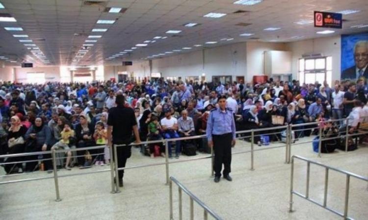 28 ألف مسافر تنقلوا عبر معبر الكرامة الأسبوع الماضي 28 ألف مسافر تنقلوا عبر معبر الكرامة الأسبوع الماضي