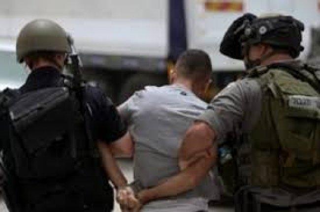 القدس: الاحتلال يستدعي قاصرا للتحقيق ويمدد اعتقال آخريْن