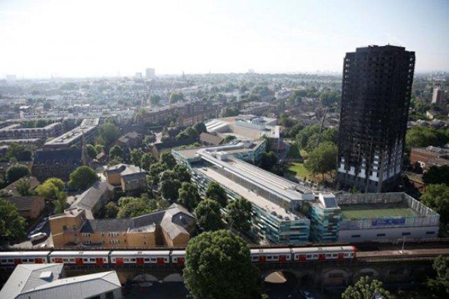 ارتفاع قتلى حريق البرج السكني في لندن إلى 17