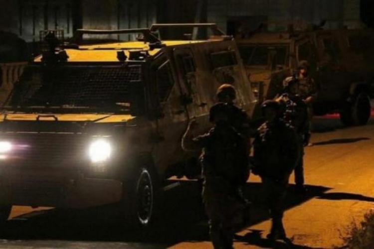 الاحتلال يقتحم سلواد والمغير وينصب حواجز عسكرية شرق رام الله