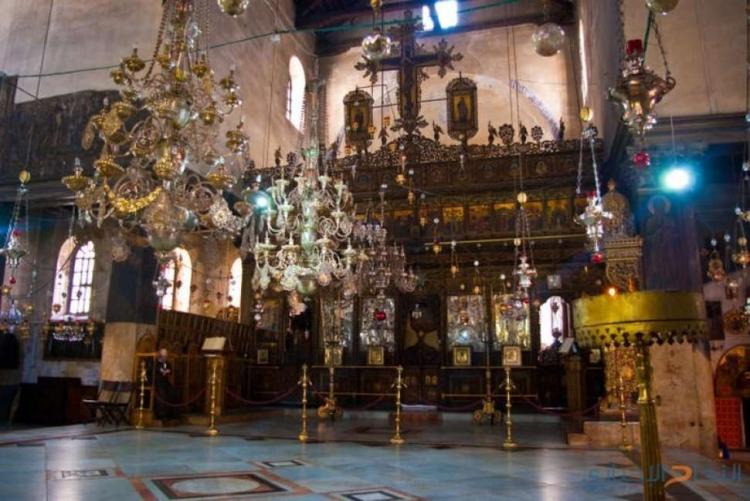 الكنيسة الأرمنية تحتفل بعيدي الميلاد والغطاس