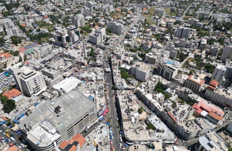 هارون بشاره يكتب لوطن: رام الله والبيرة: بين شراهة البناء وحق الناس في المدينة