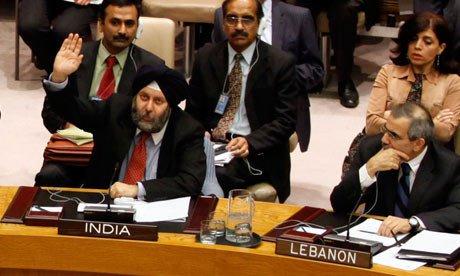 هآرتس:الهند تدرس عدم التصويت لفلسطين