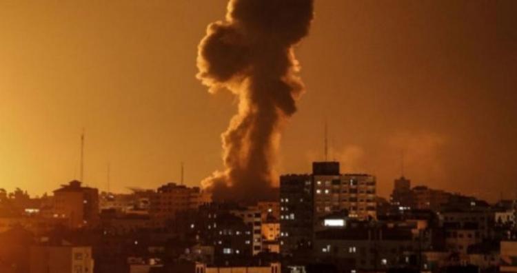 الاحتلال يقصف أهدافا في قطاع غزة