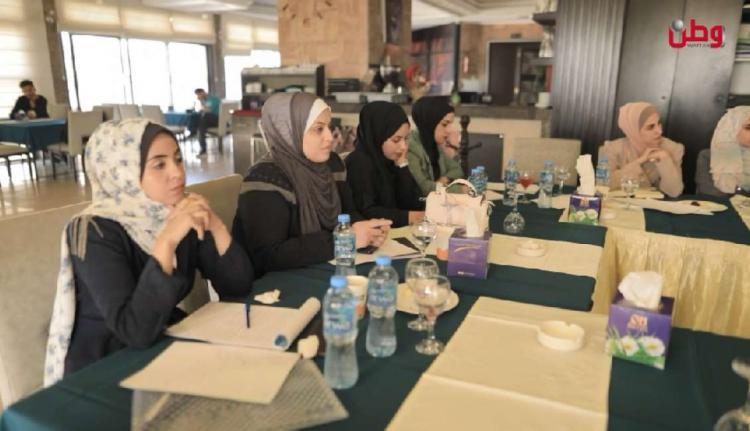 "تعزيز التدريب المهني والتقني" على طاولة جمعية الخريجات في غزة "تعزيز التدريب المهني والتقني" على طاولة جمعية الخريجات في غزة