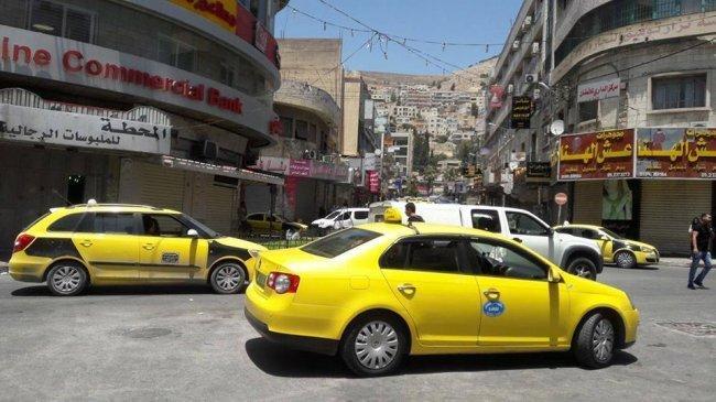 بالصور.. نابلس تشهد حداداً على مقتل اثنين من عناصر الأمن