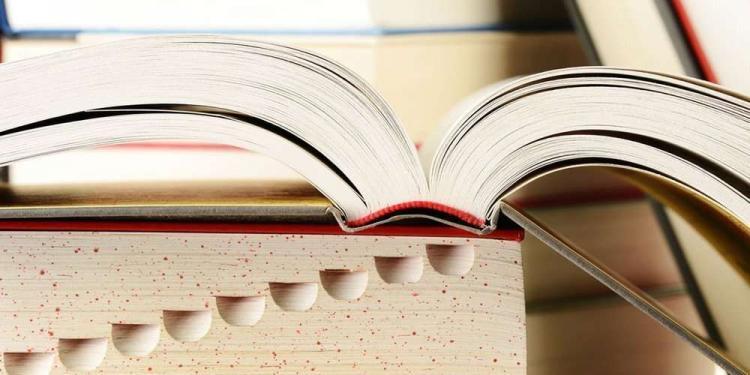 لماذا يترجم الغرب الكتب العربية؟