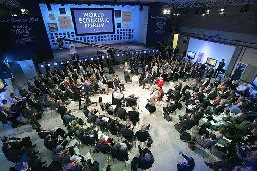 افتتاح أعمال المنتدى الاقتصادي العالمي بالبحر الميت